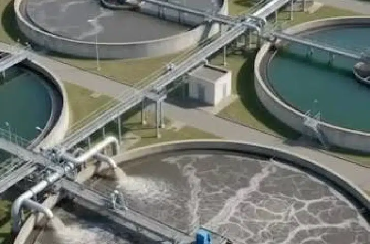 FRP grating walkways installed around wastewater treatment tanks